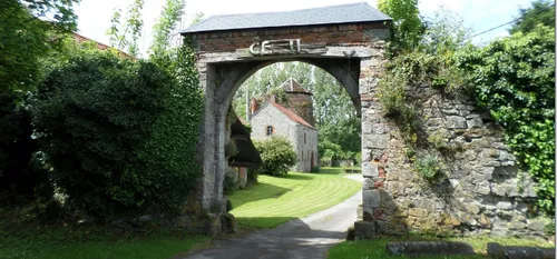 « Art et Histoire » à la conquête des châteaux féodaux d’Eclaibes...