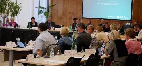 Tension au conseil municipal de Maubeuge au moment du vote du...