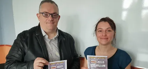 Venez tester les lunettes de simulation et la voiture « tonneaux »...