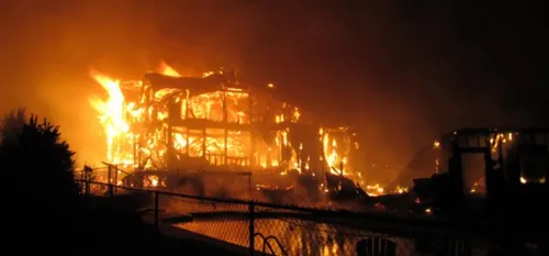 Des incendies, interdiction de faire pipi dans la rue, les travaux...