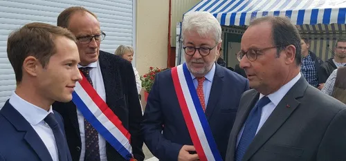 Les « leçons du pouvoir » par François Hollande pour mieux revenir...