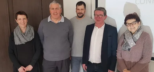 25 entreprises et plus de 1000 salariés du sud-Avesnois unis pour...