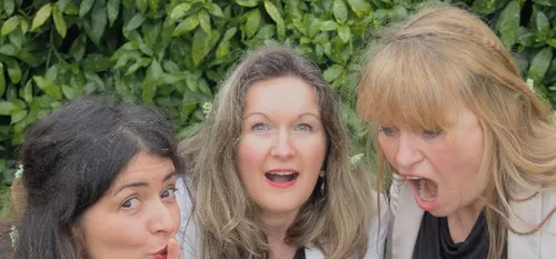 Concert : "Sopranos en boîte" trois femmes sur scène