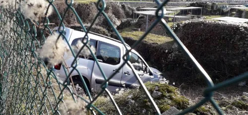 A Bavay, une voiture sur le site archéologique