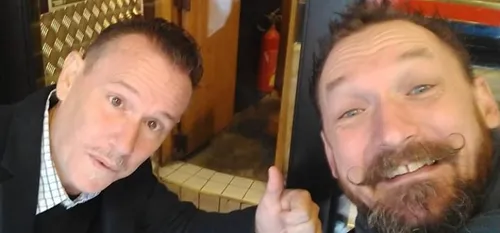 Benjamin Castaldi va lui aussi, recevoir sa caricature.