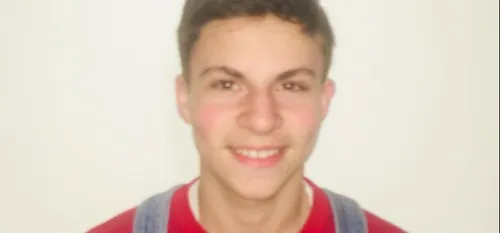 Les jeunes se mobilisent pour le climat à l'image de Simon,...