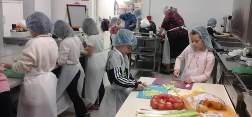Les enfants comme les seniors ont leur atelier cuisine à Fourmies