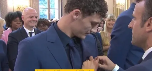 Football - Benjamin Pavard et les Bleus décorés de la Légion d'Honneur