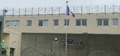 Maubeuge - Un détenu s'ouvre les veines, "le sol de sa cellule...