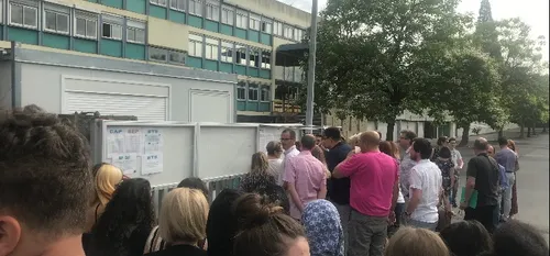 Maubeuge - Résultats du BAC ce matin malgré la grève de certains...