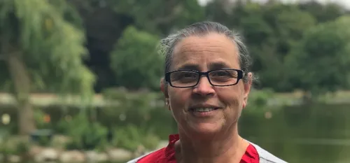 Portrait - Louisa Khemfer, Femme de tout Pays