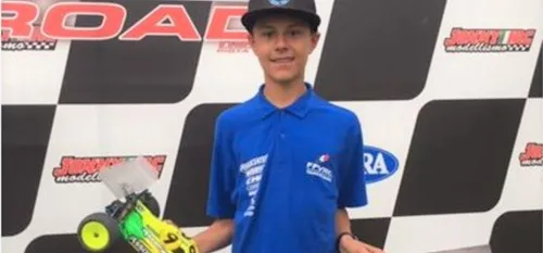 Clément Boda Vice-Champion d'Europe Junior de voitures radio...