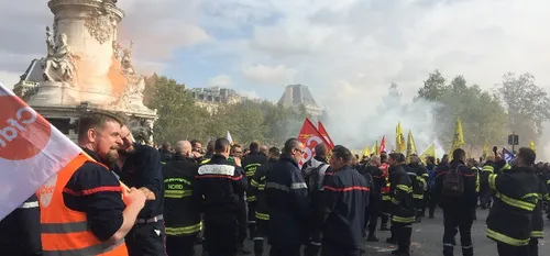 Grève - 700 Sapeurs-Pompiers du Nord ont rejoint la manifestation...