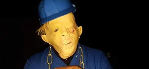 FEIGNIES: Betty a transformé sa maison en maison en fantôme !