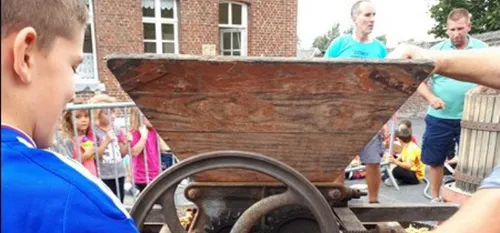 St Rémy-du-Nord - Des pommes de Bourgogne au Pressage à l'Ancienne...