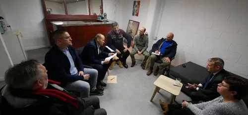 Échanges intenses entre Syndicats et le Député Christophe Di Pompéo...