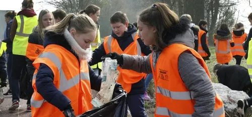 LES HAUTS DE FRANCE PROPRES : SEVERINE A RAMASSE DES DECHETS