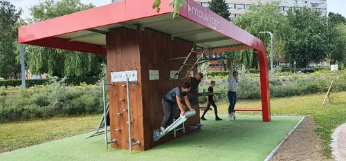 L’inauguration d’une première station de sports urbains dans le...