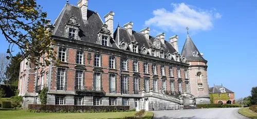 Devenez domestique du château de Mérode le temps d'une visite !