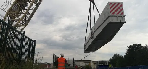 Jeumont Electric - Opération spectaculaire : le déchargement d’un...