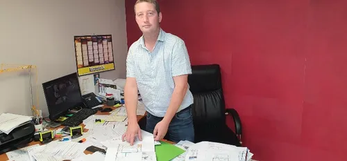 Une reprise du chantier de construction du futur nouveau cinéma à...