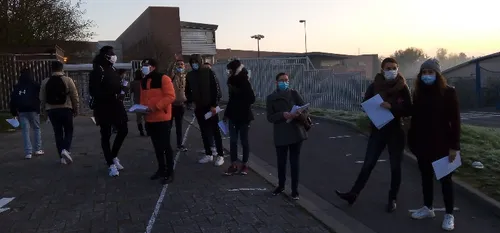Professeurs en grève ce matin au lycée André Lurçat de Maubeuge