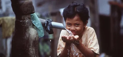 Solidarité : Nelly marraine et bénévole chez Vision du Monde