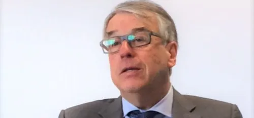 "Je vous exhorte de vous faire vacciner", Jean-René Lecerf