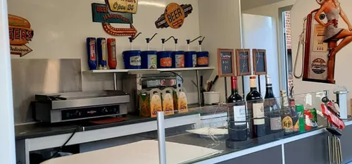 Le restaurant les Tables d'Aymeries vend son food truck