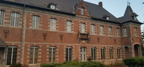 La transformation du château des Carmes en un institut...