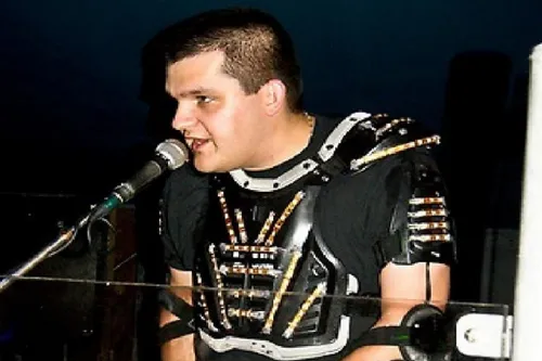 La reprise des mariages par étapes pour le Dj fourmisien Romain...