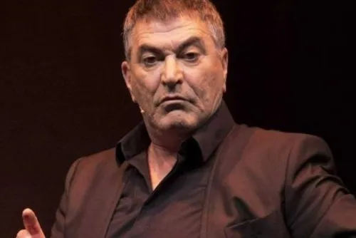 Jean-Marie Bigard en rodage sur la scène du théâtre Jean-Ferrat à...