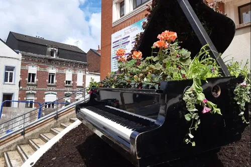 Roch Voisine, Biolay, Guégan, Adamo, Bigard et de nombreuses autres...
