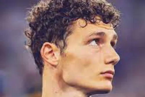 Football - Blessé, Benjamin Pavard non convoqué chez les Bleus