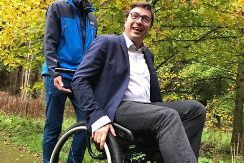Un Fauteuil Cross pour développer le handisport de nature