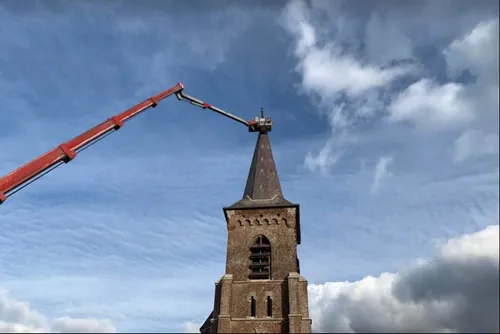 Pourquoi l'église St Sulpice de Ramousies n'a plus son coq ?