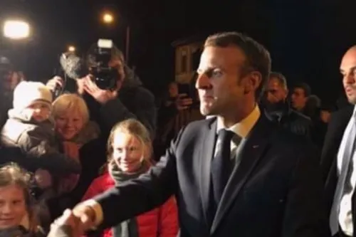 Une manifestation et 3 ministres pour accompagner aujourd'hui...