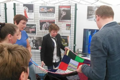 Le décès de Corinne Flament, percutée par un camion dans la cour de...