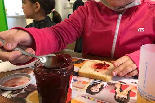 Les petits déjeuners à l'école, servis en circuit-court à...