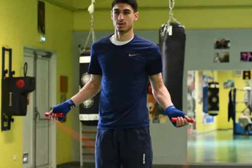 2022 - Le Boxeur Sélim Bouaita remonte sur le ring