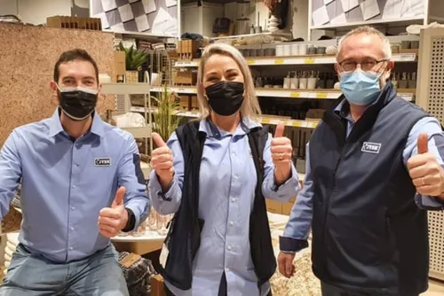 L'ouverture aujourd'hui à Fourmies du 52ème magasin d'ameublement...