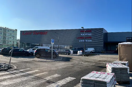 Les Sambriens impatients de découvrir le pôle de loisirs...