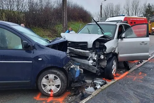 Une sortie de route mortelle à Chimay et 2 blessées dans une...