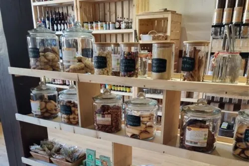 Avesnes-sur-Helpe - Le commerce de proximité reprend sa Place...