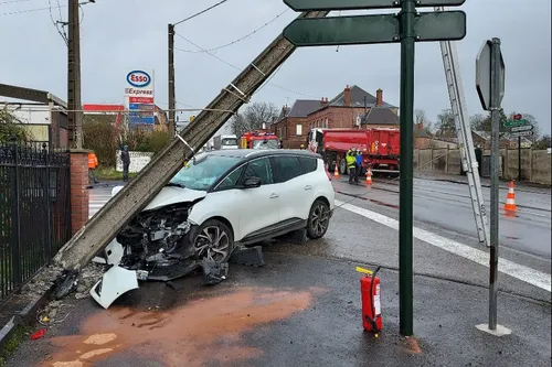 Avesnes-sur-Helpe - Accident de la circulation à l'entrée de la...