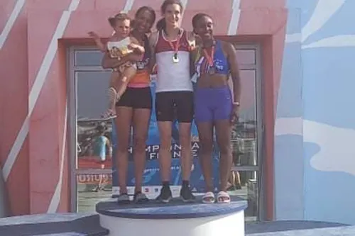 Sports - Exploit pour Jasmine Denis, des titres en Athlétisme,...
