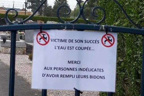 L’eau du cimetière : Le robinet-poussoir repoussera-t-il les «...