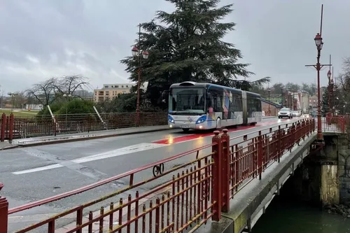 Hautmont - Démarrage des travaux du Pont des Bateliers :...
