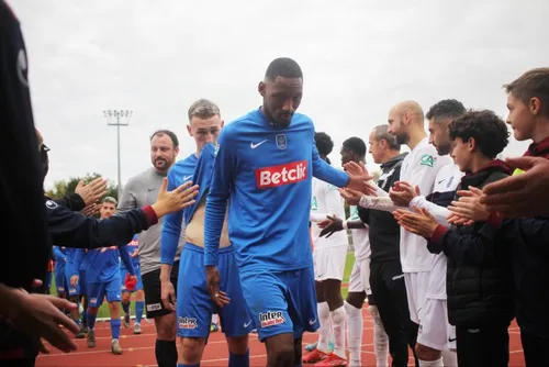 Sports - Marpent sort par la grande porte de la Coupe de France de...