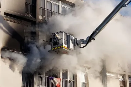Maubeuge : 4 personnes intoxiquées dans l'incendie d'un appartement...